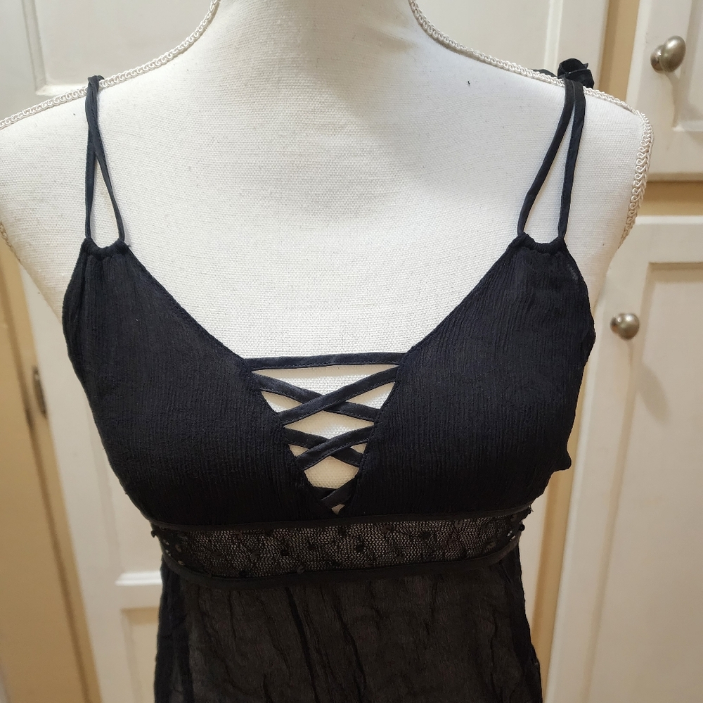 Victoria Secret Women's Lingerie Top - Picture 3 of 12